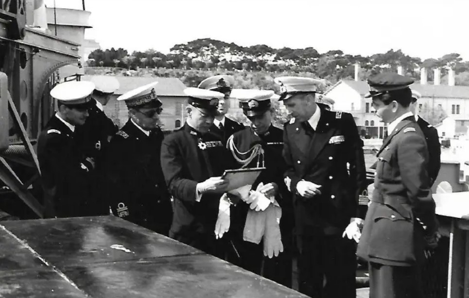 ammiraglio Nomura sul Duca dAosta a taranto dopo lattacco inglese